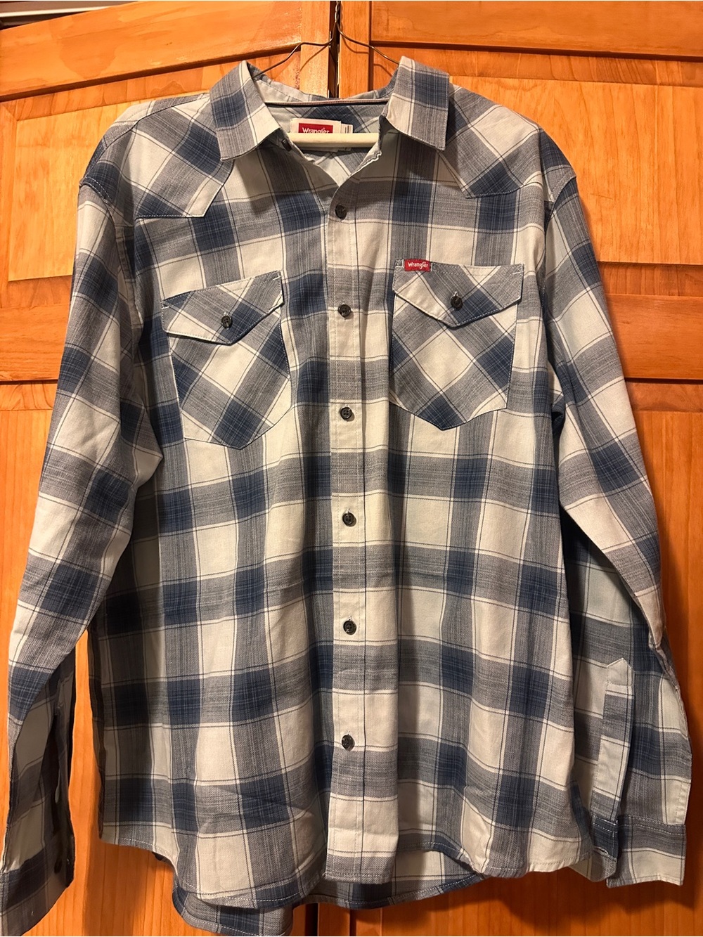 Wrangler Blue and White Plaid Button-Down Shirt - XL/TG